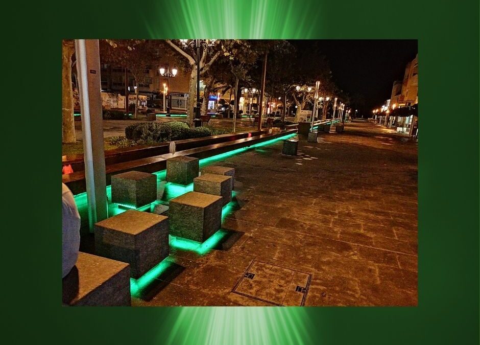 El Ayuntamiento de Santa Eulària se ilumina de verde.